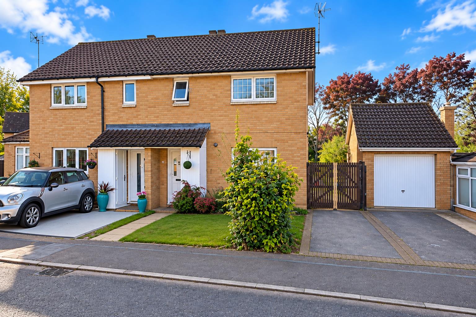 3 bed property in Cropwell Bishop, Milton Keynes
